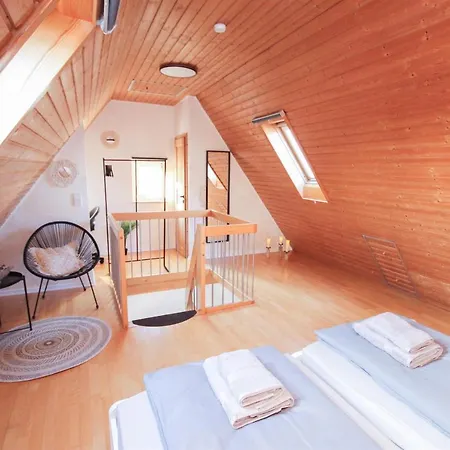 Alfa 3zi-maisonette 6 Personen Zuffenhausen Nahe Porsche & Bosch L Wifi & Smarttv I 3br 4 Beds I Kitchen I Bathroom & Wc * Stuttgart