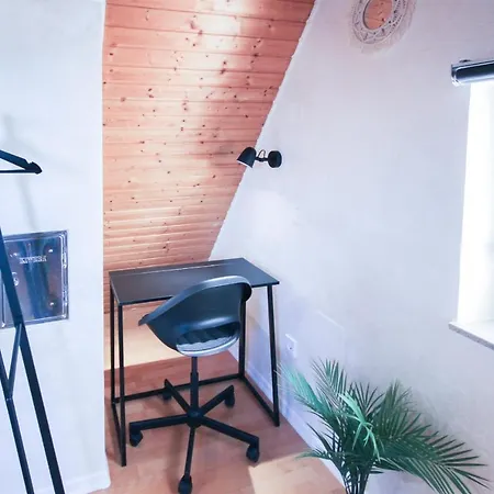 アパート Alfa 3zi-maisonette 6 Personen Zuffenhausen Nahe Porsche & Bosch L Wifi & Smarttv I 3br 4 Beds I Kitchen I Bathroom & Wc *