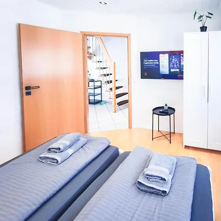 公寓 Alfa 3zi-maisonette 6 Personen Zuffenhausen Nahe Porsche & Bosch L Wifi & Smarttv I 3br 4 Beds I Kitchen I Bathroom & Wc