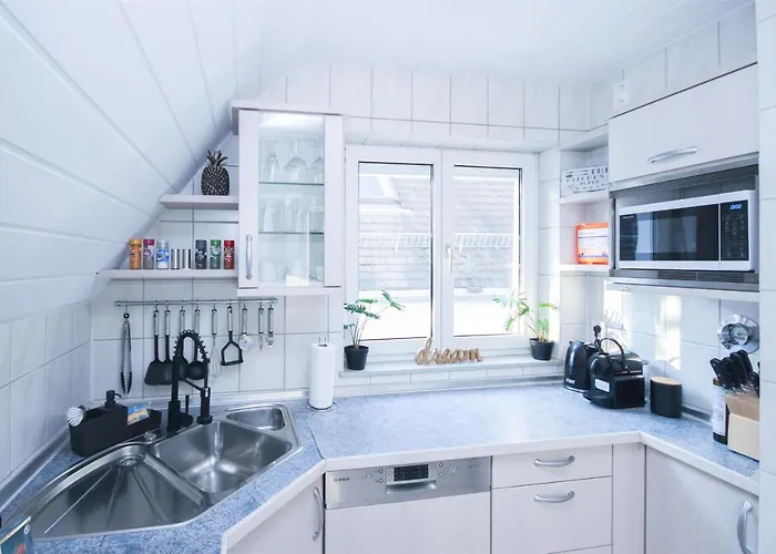 Alfa 3zi-maisonette 6 Personen Zuffenhausen Nahe Porsche & Bosch L Wifi & Smarttv I 3br 4 Beds I Kitchen I Bathroom & Wc