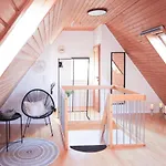 Apartamento Alfa 3zi-maisonette 6 Personen Zuffenhausen Nahe Porsche & Bosch L Wifi & Smarttv I 3br 4 Beds I Kitchen I Bathroom & Wc *
